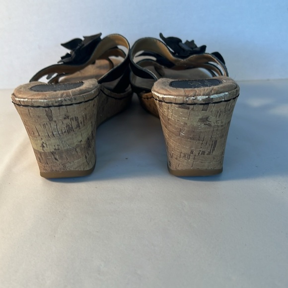 b.o.c. Leather Cork Wedge Sandals - Picture 4 of 8